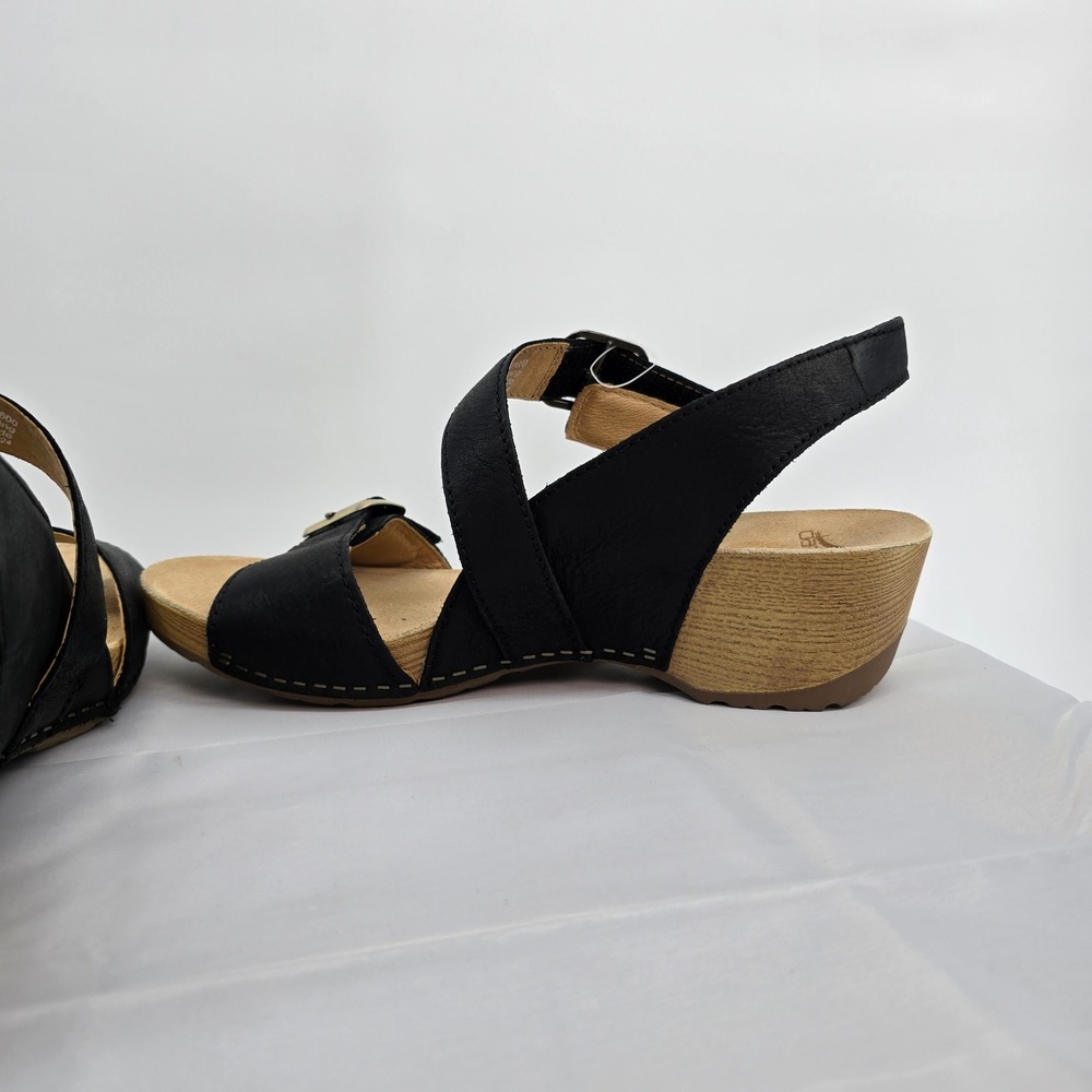 Dansko Black Leather Wedge Sandals Gold Buckle Slingback Wood Grain Heel Size 39 - Picture 5 of 9